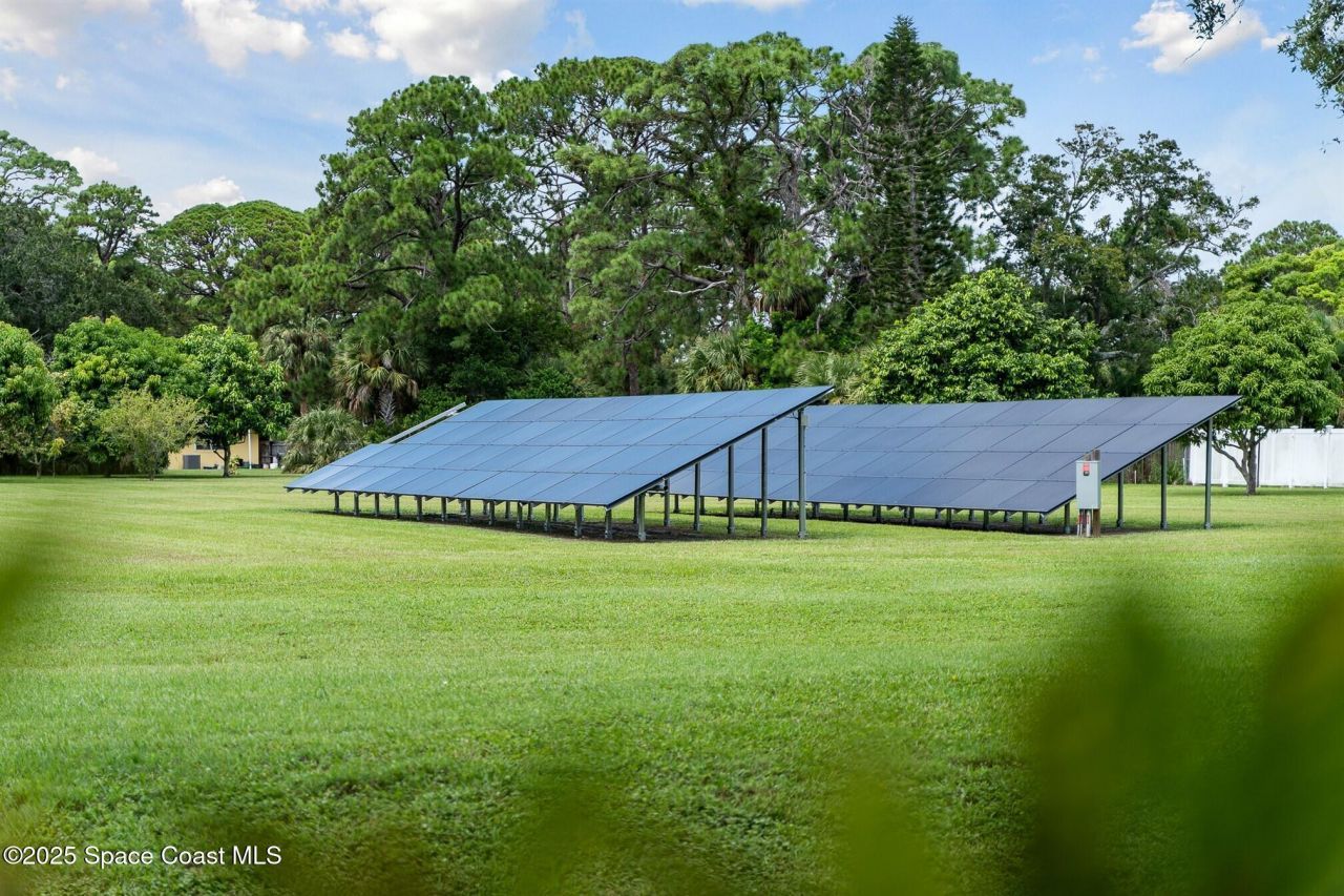 2195 S Courtenay Parkway, Merritt Island, FL 32952 Photo