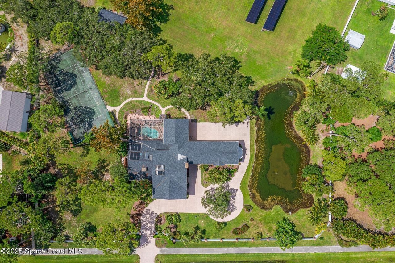 2195 S Courtenay Parkway, Merritt Island, FL 32952 Photo