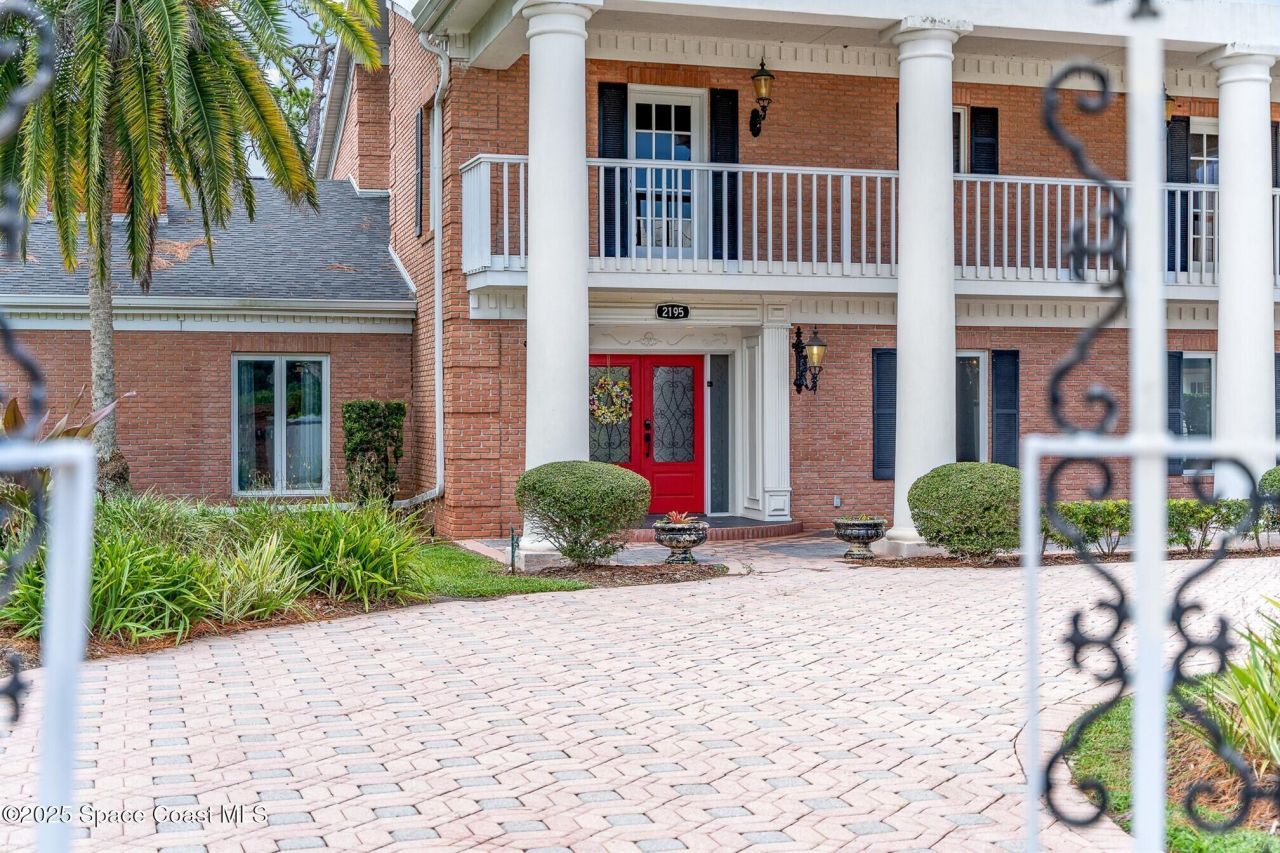 2195 S Courtenay Parkway, Merritt Island, FL 32952 Photo