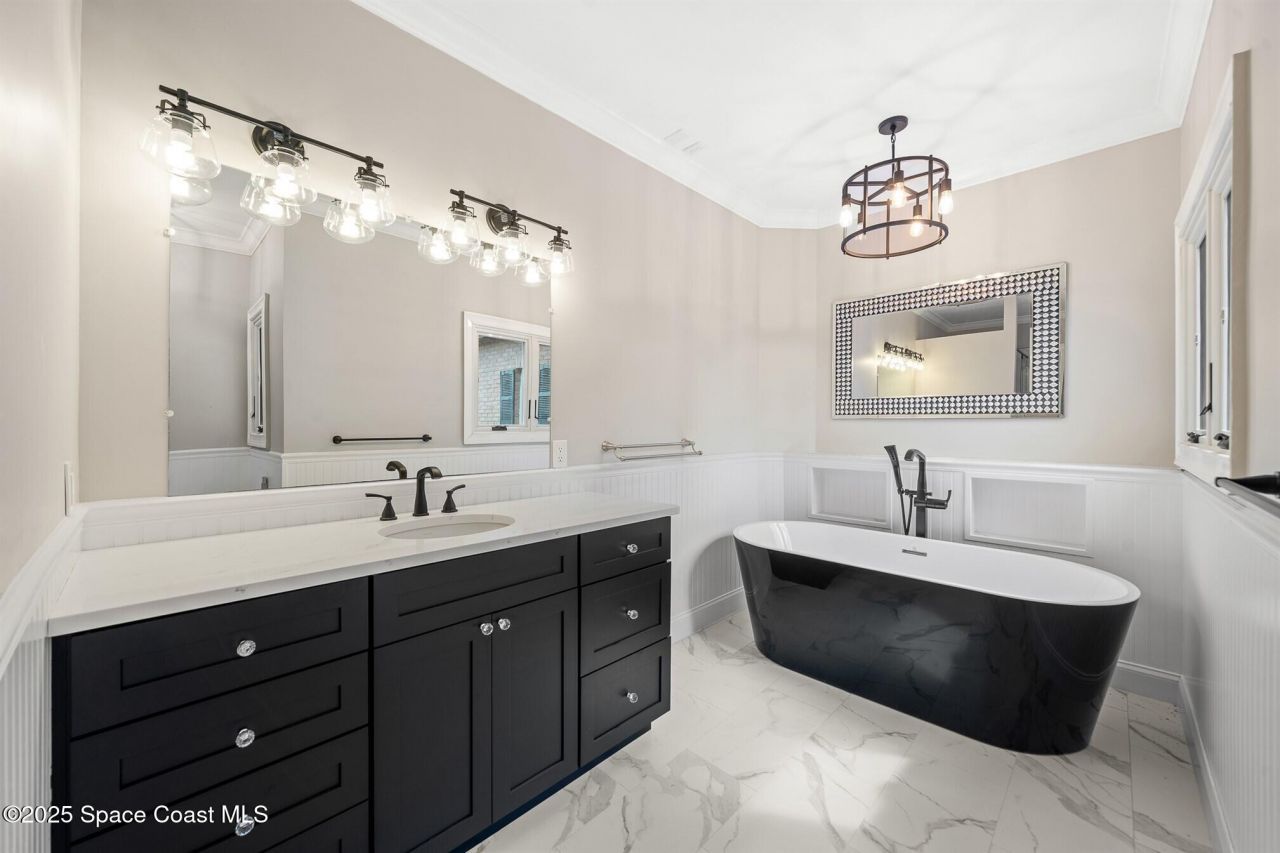 2195 S Courtenay Parkway, Merritt Island, FL 32952 Photo