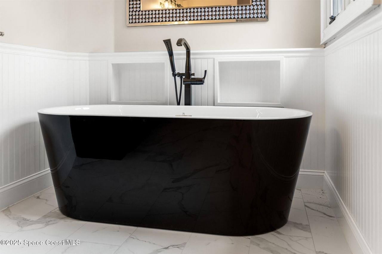 2195 S Courtenay Parkway, Merritt Island, FL 32952 Photo