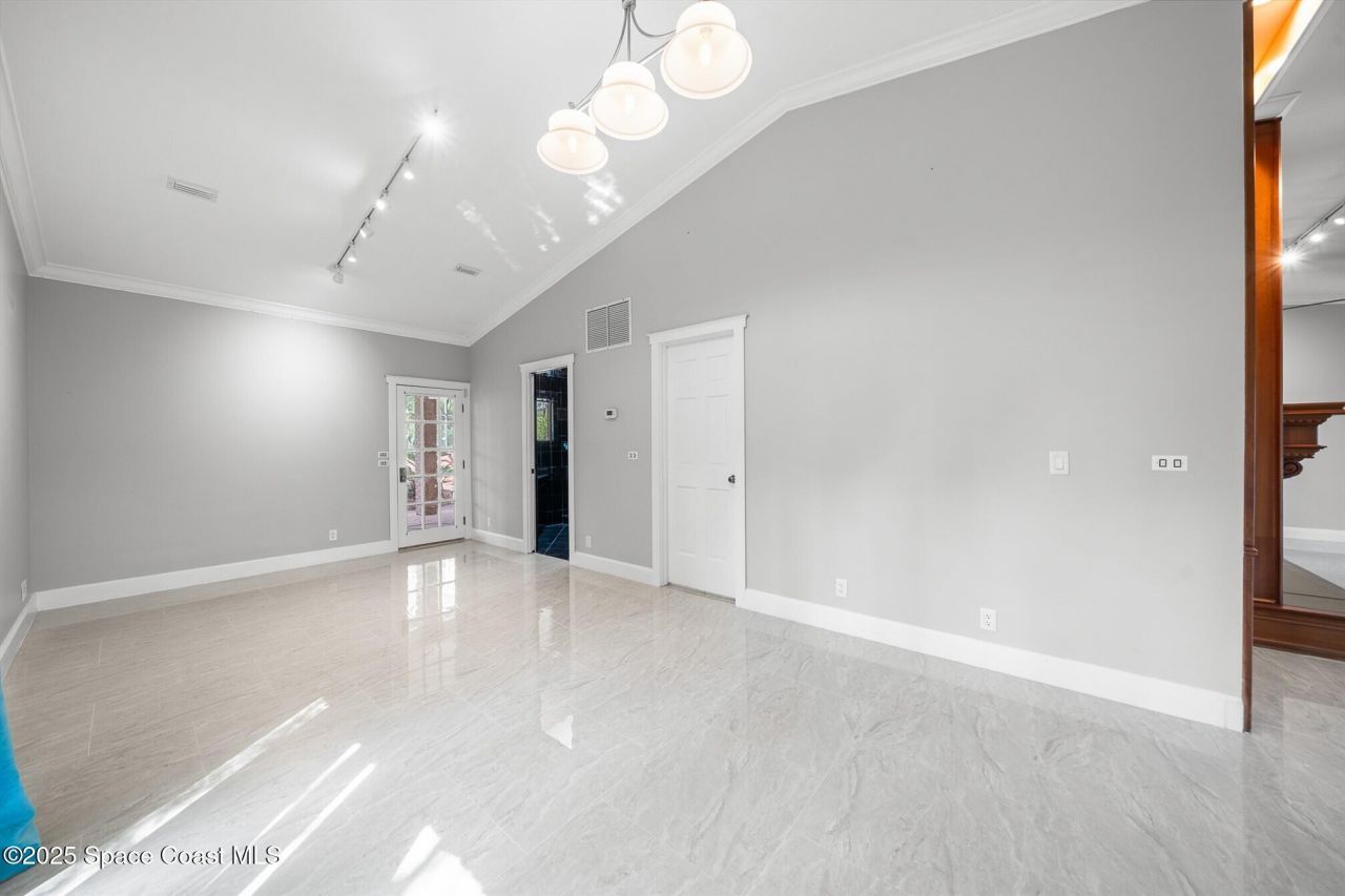 2195 S Courtenay Parkway, Merritt Island, FL 32952 Photo