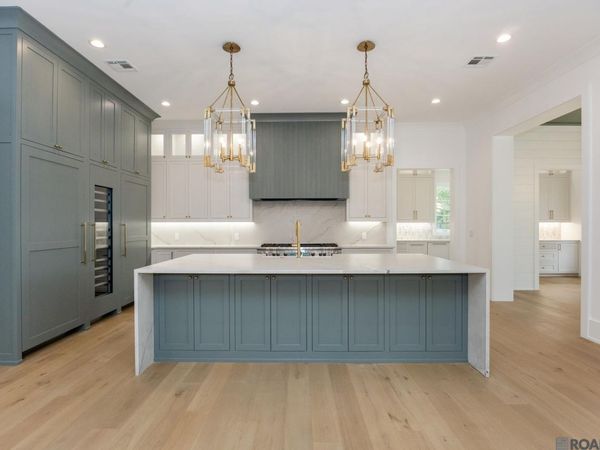 9617 Inniswold Park Ln, Saint George, LA 70809