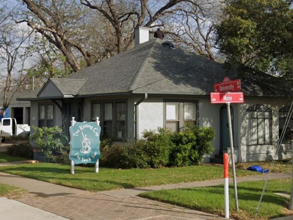 102 E University Ave, Georgetown, TX 78626