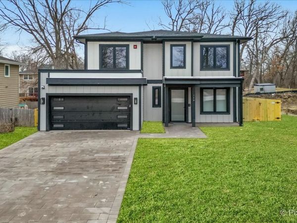 154 Oak Street, Lake Zurich, IL 60047