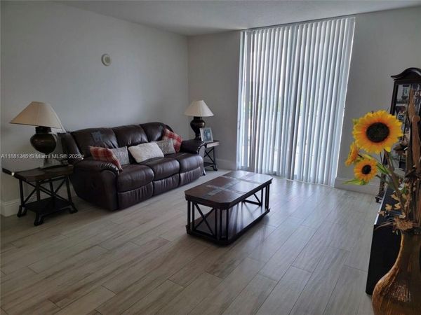 140 S Dixie Hwy, Unit 519, Hollywood, FL 33020