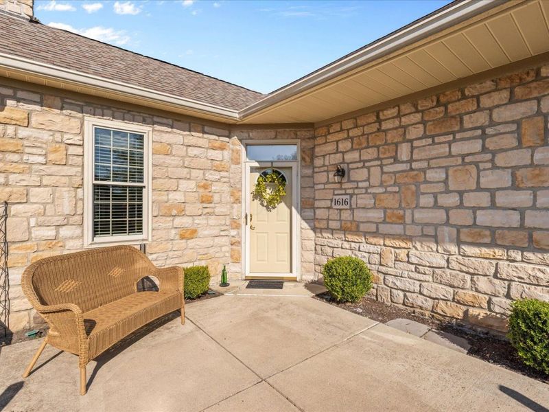 1616 Crossing Boulevard, Circleville, OH 43113 Photo 1