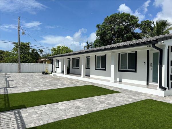 400 SW 47th Ave, Miami, FL 33134