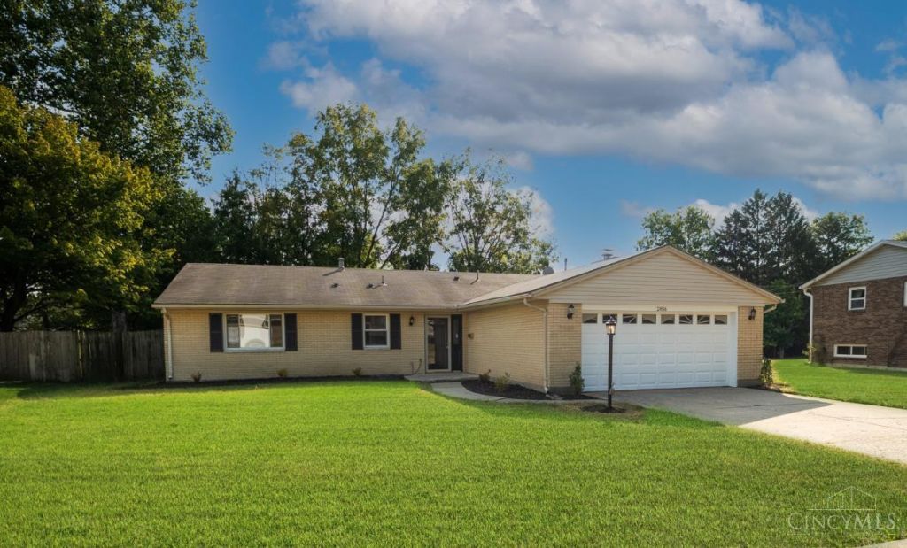 2816 Corlington Drive, Kettering, OH 45440 Main Photo
