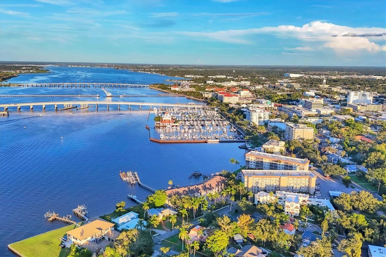 1602 Point Pleasant Avenue W, Bradenton, FL 34205 Photo