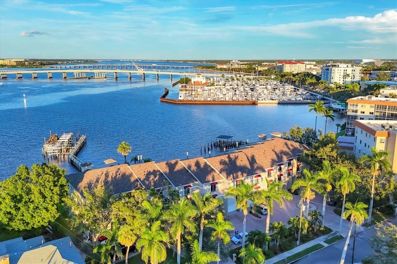 1602 Point Pleasant Avenue W, Bradenton, FL 34205 Photo