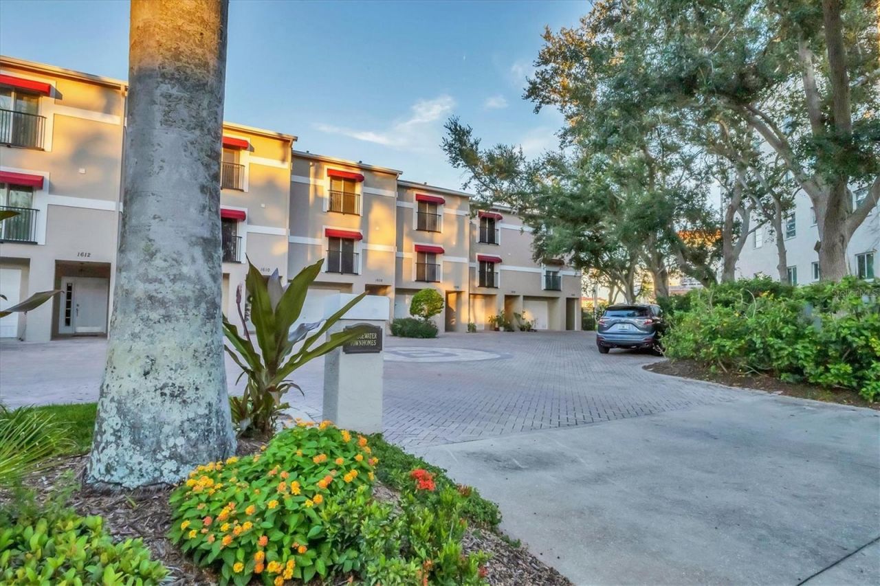 1602 Point Pleasant Avenue W, Bradenton, FL 34205 Photo