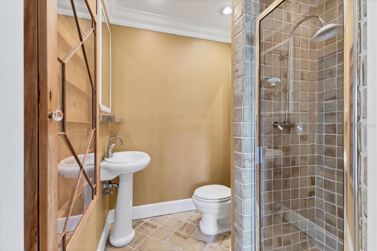 1602 Point Pleasant Avenue W, Bradenton, FL 34205 Photo