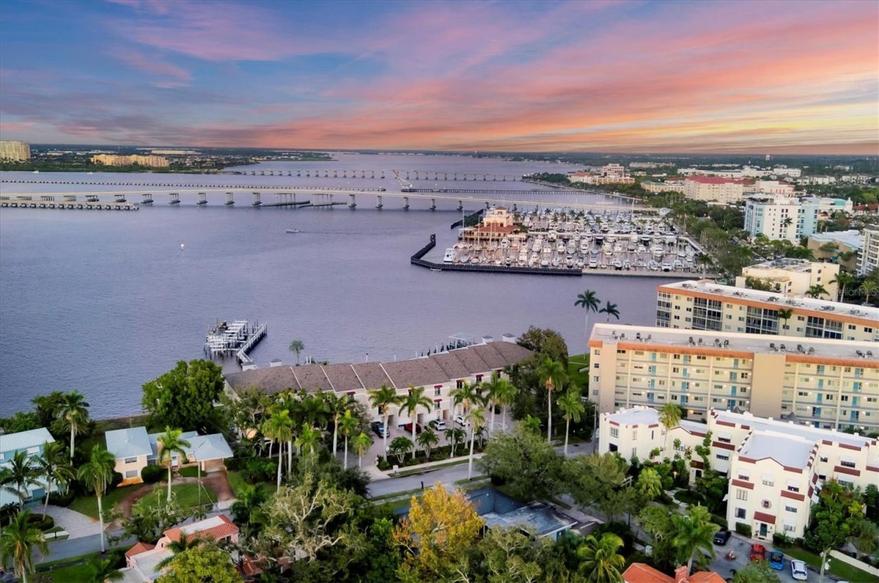 1602 Point Pleasant Avenue W, Bradenton, FL 34205 Photo