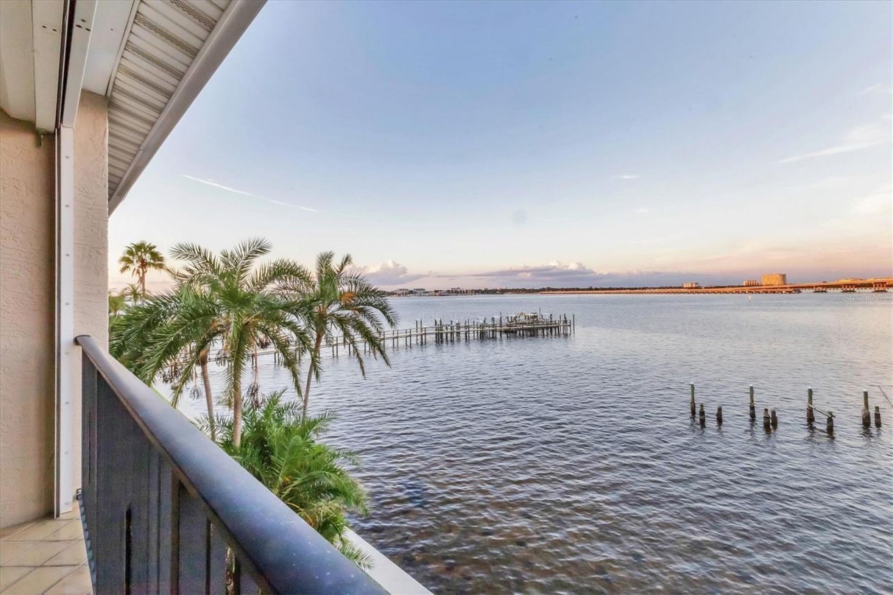 1602 Point Pleasant Avenue W, Bradenton, FL 34205 Photo