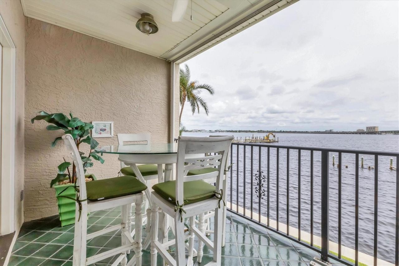 1602 Point Pleasant Avenue W, Bradenton, FL 34205 Photo