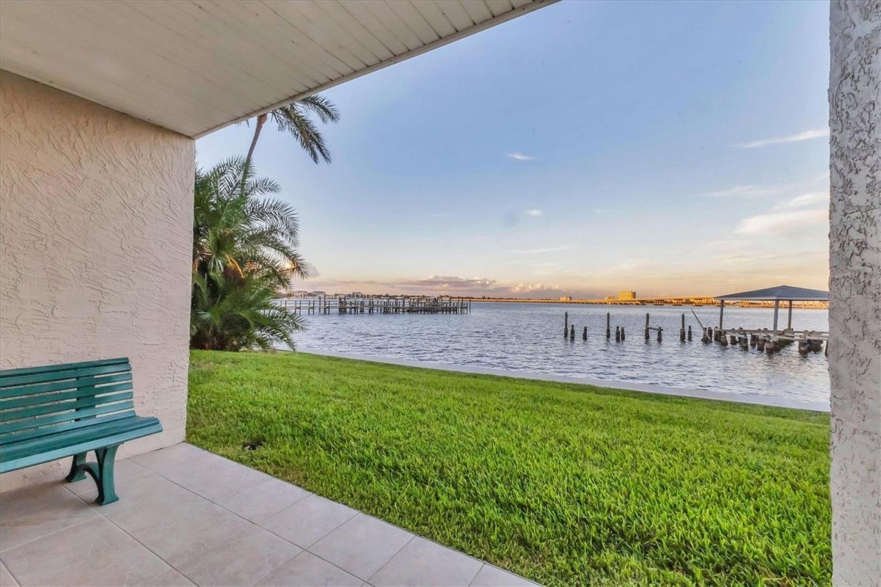 1602 Point Pleasant Avenue W, Bradenton, FL 34205 Photo