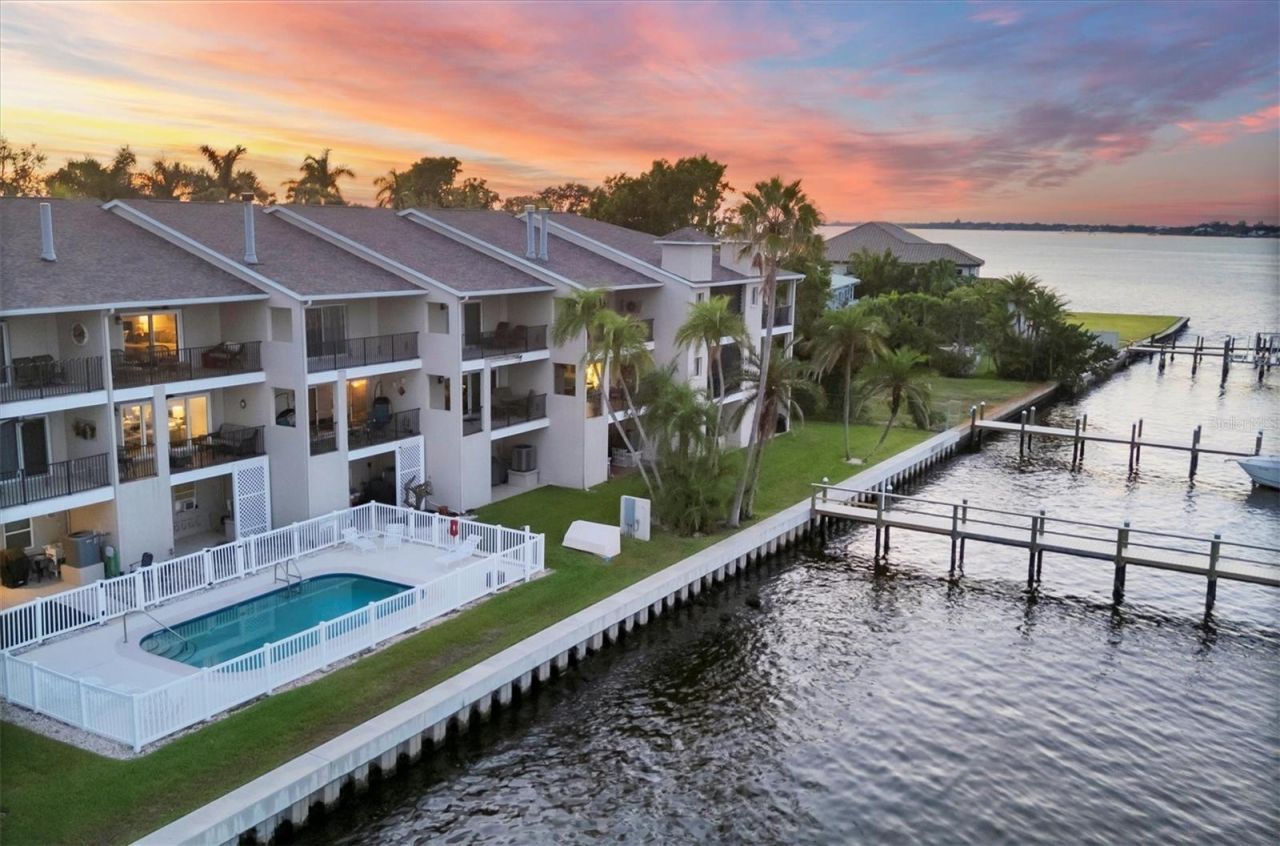 1602 Point Pleasant Avenue W, Bradenton, FL 34205 Photo