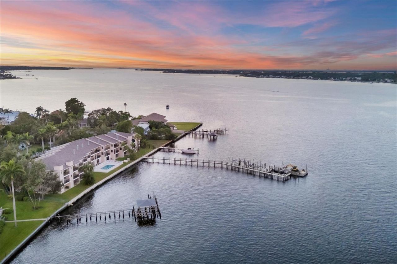 1602 Point Pleasant Avenue W, Bradenton, FL 34205 Photo