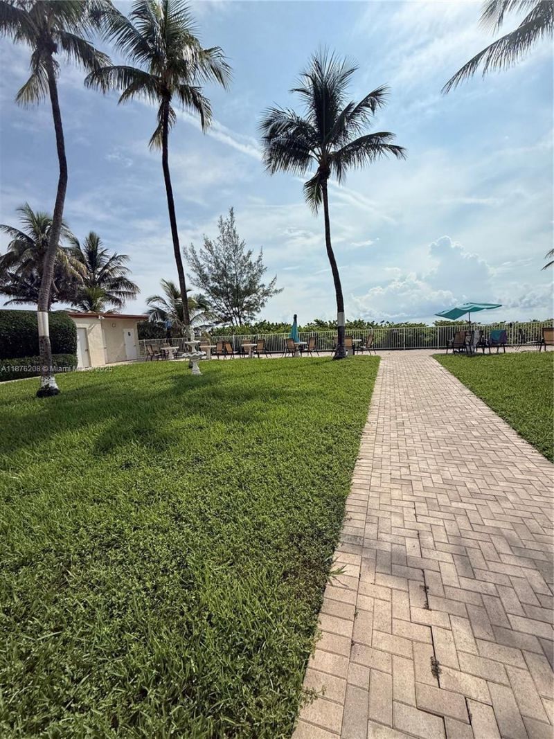 1936 S Ocean Dr, Unit 4C, Hallandale Beach, FL 33009 Photo
