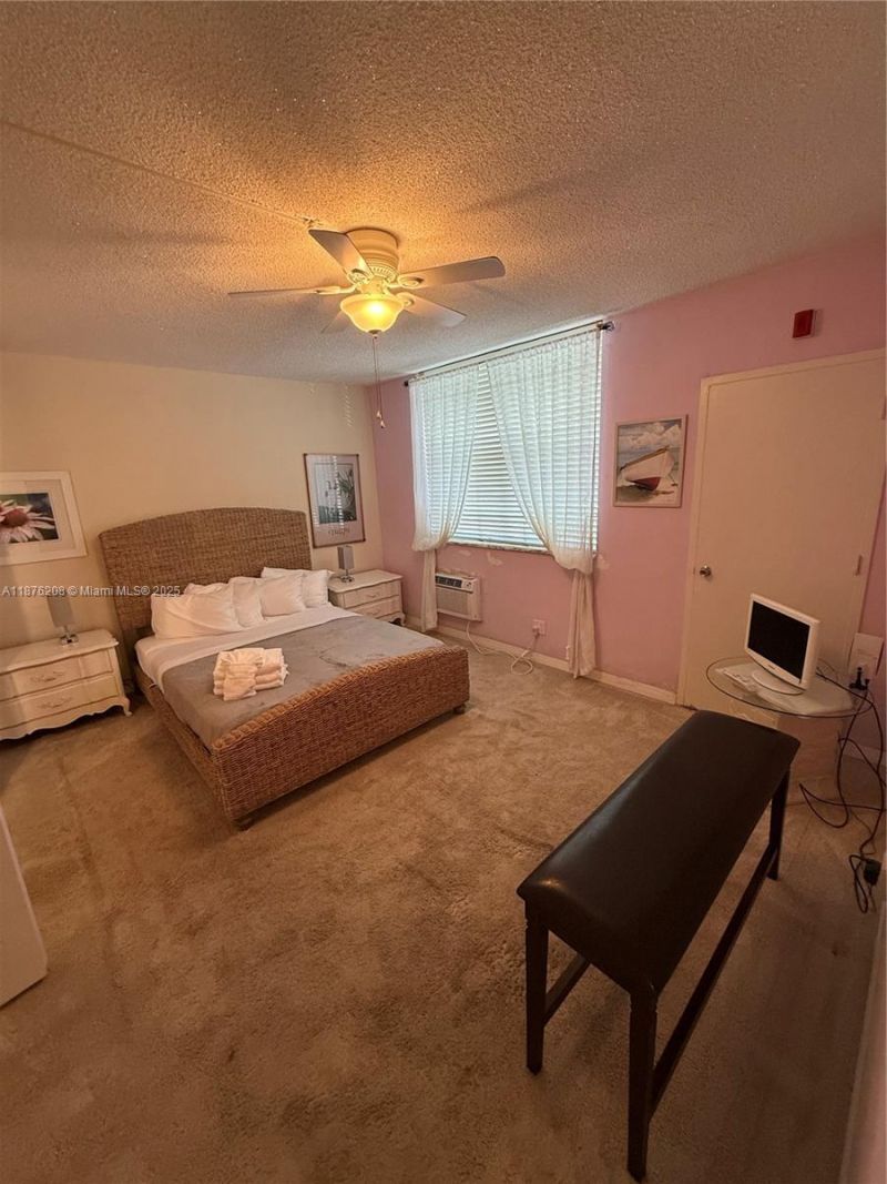 1936 S Ocean Dr, Unit 4C, Hallandale Beach, FL 33009 Photo