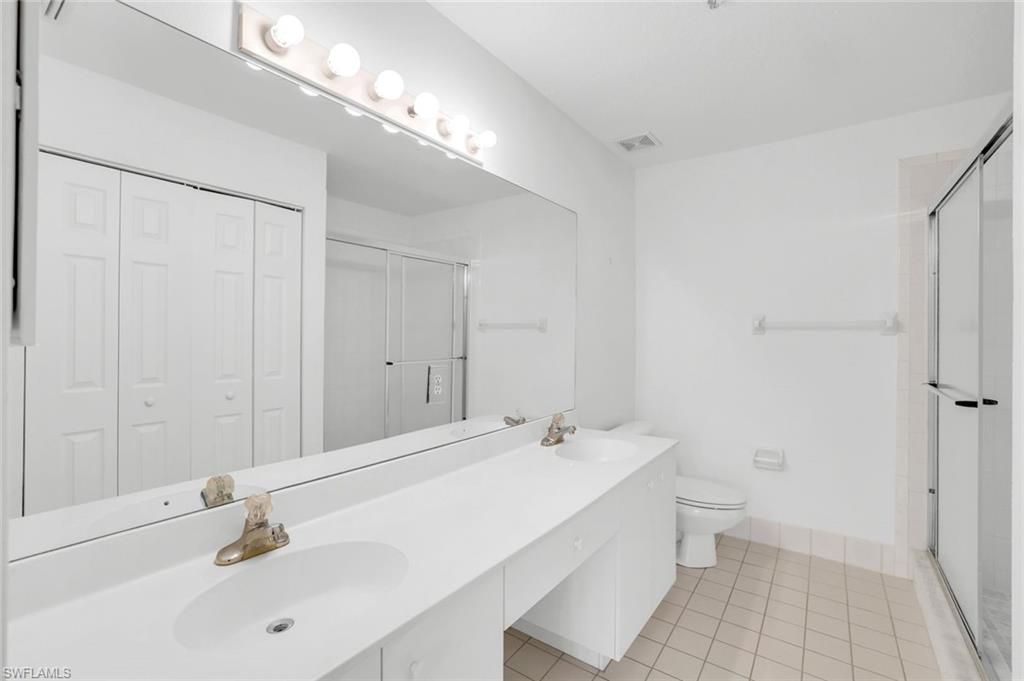 6635 Huntington Lakes Cir, Unit 202, Naples, FL 34119 Photo