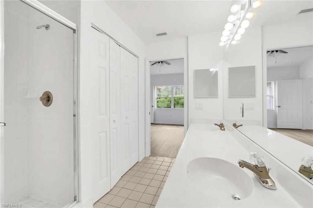 6635 Huntington Lakes Cir, Unit 202, Naples, FL 34119 Photo