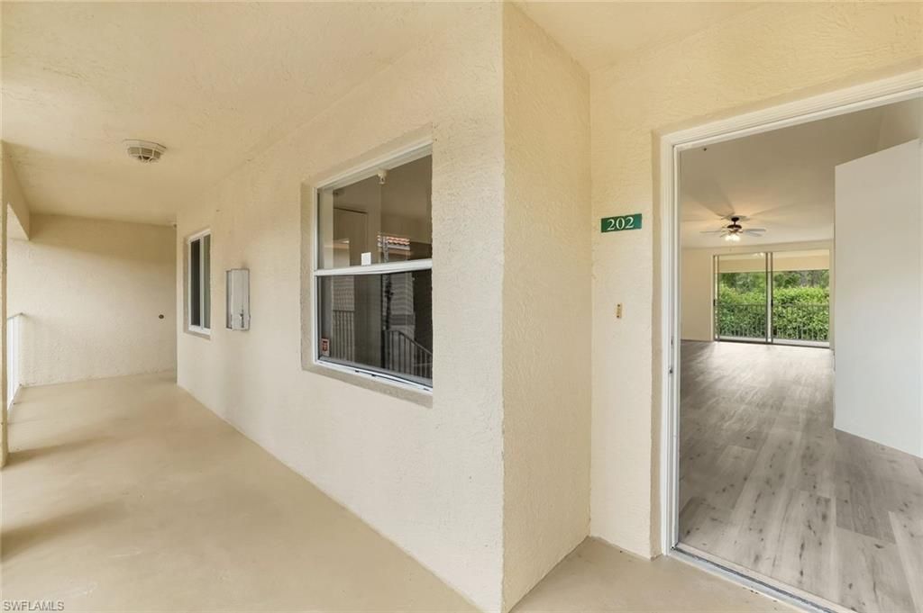 6635 Huntington Lakes Cir, Unit 202, Naples, FL 34119 Photo