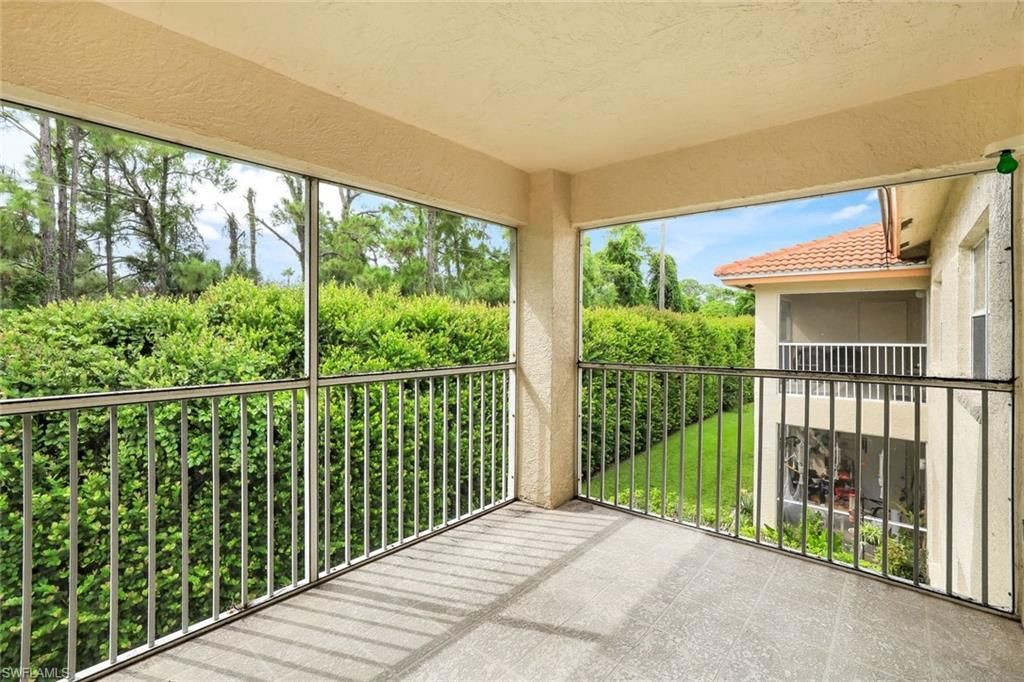 6635 Huntington Lakes Cir, Unit 202, Naples, FL 34119 Photo