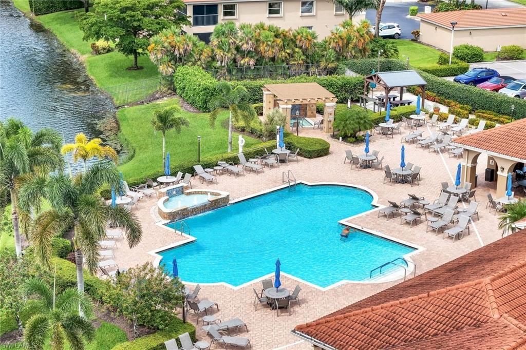 6635 Huntington Lakes Cir, Unit 202, Naples, FL 34119 Photo