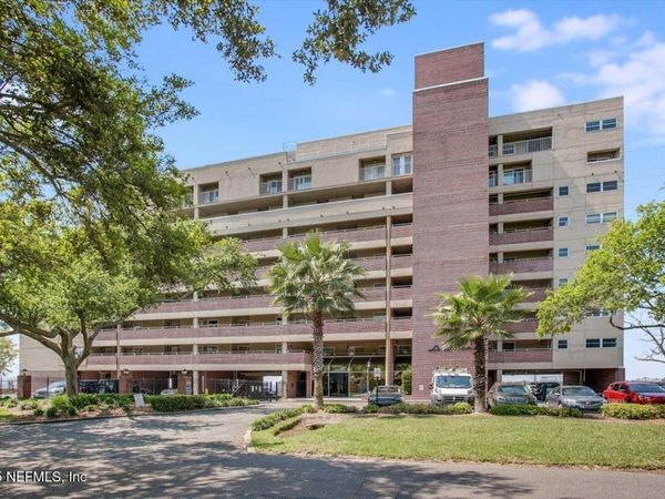 1533 LE BARON Avenue, Unit 1533, Jacksonville, FL 32207