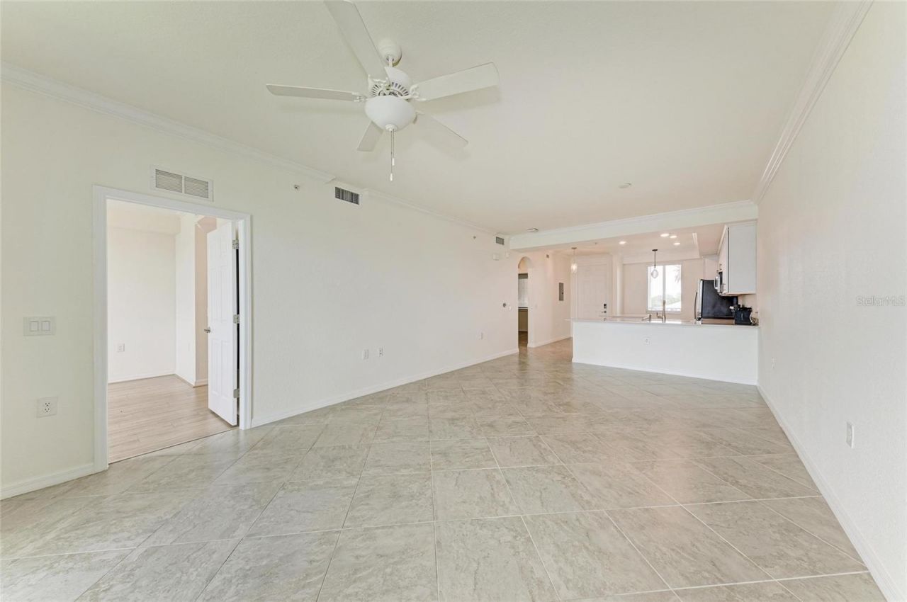 1010 Tidewater Shores Loop, Unit 304, Bradenton, FL 34208 Photo