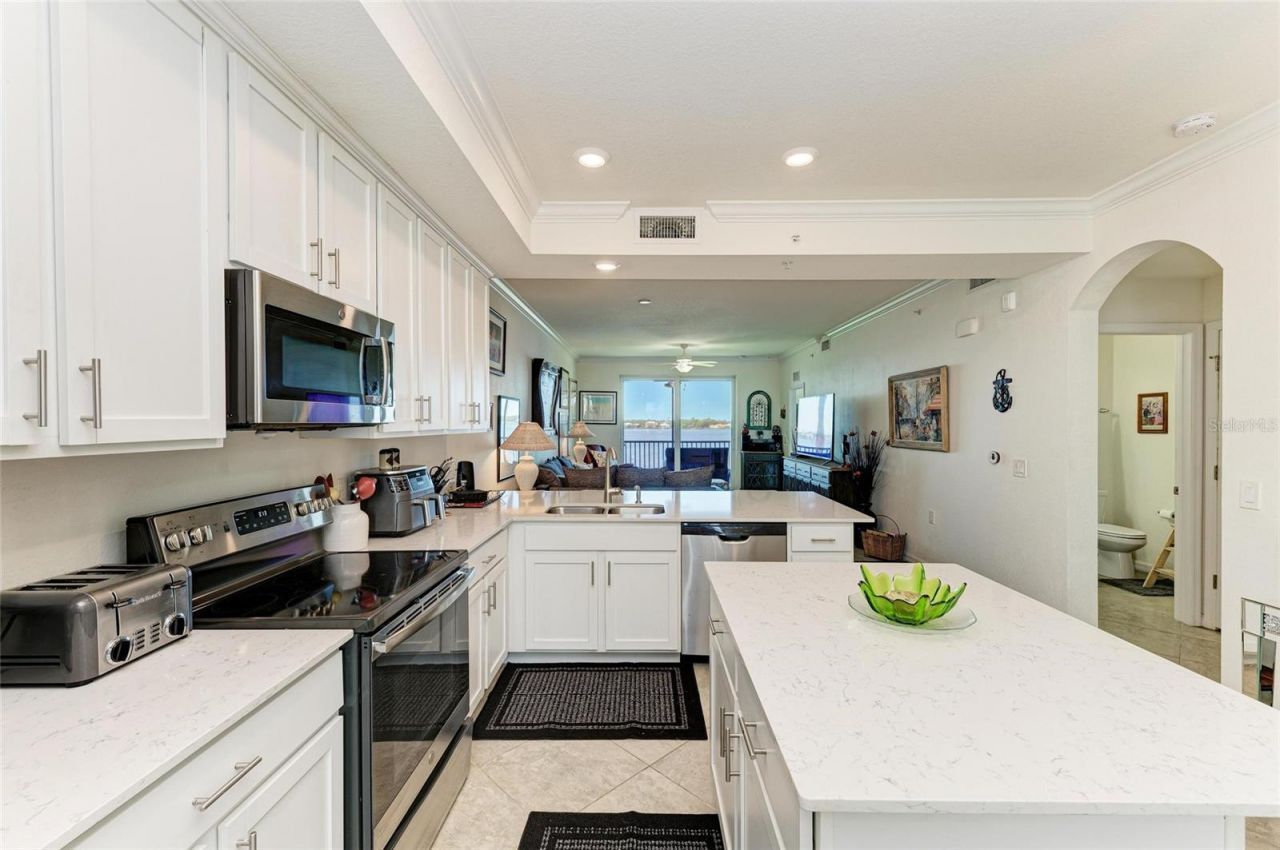 1010 Tidewater Shores Loop, Unit 304, Bradenton, FL 34208 Photo