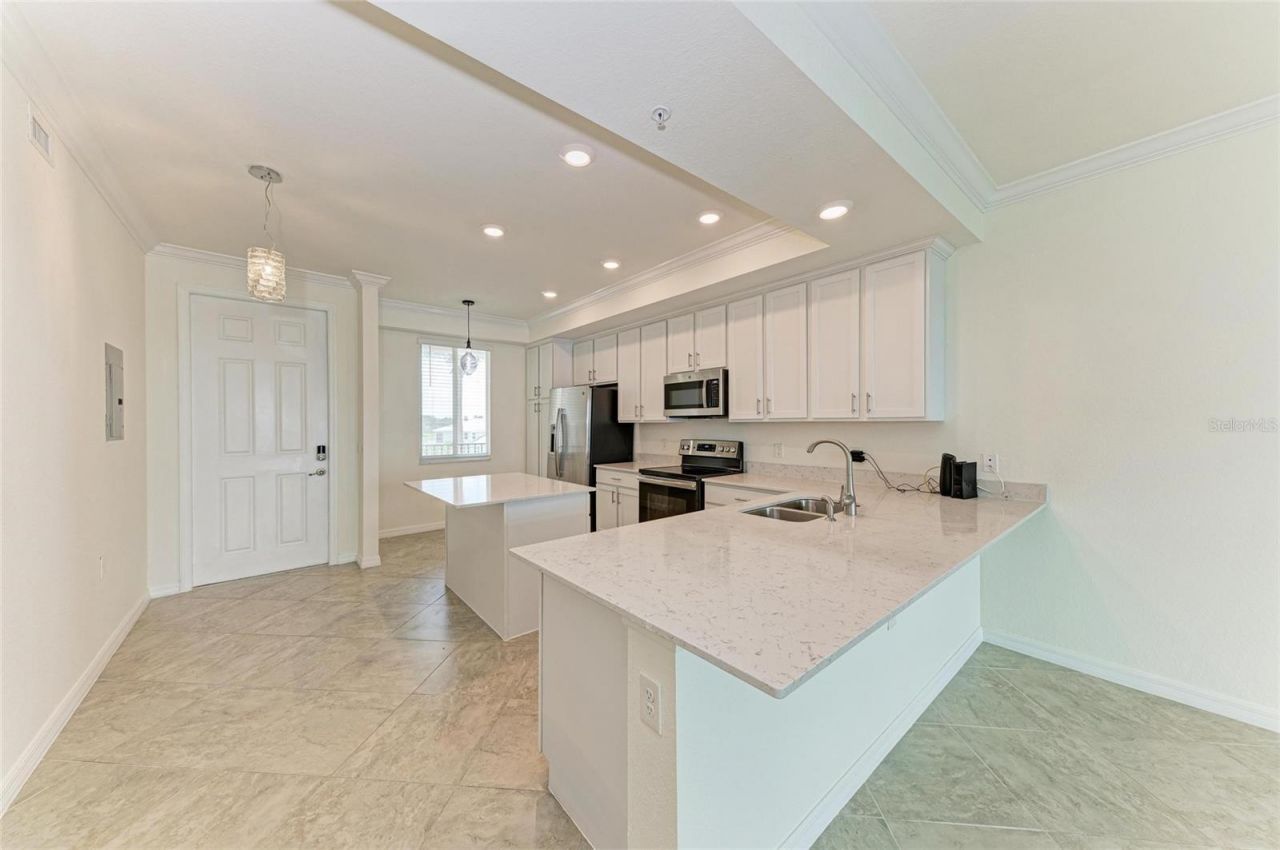 1010 Tidewater Shores Loop, Unit 304, Bradenton, FL 34208 Photo