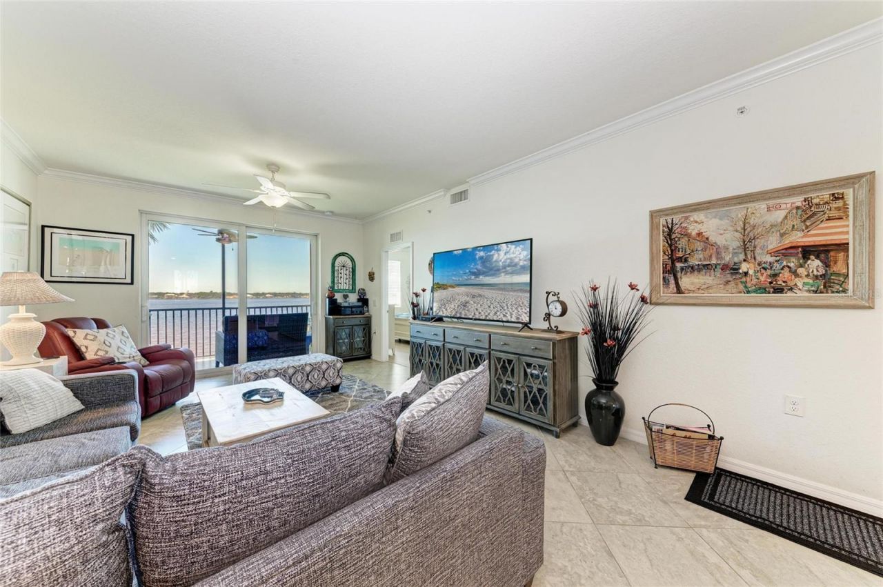 1010 Tidewater Shores Loop, Unit 304, Bradenton, FL 34208 Photo