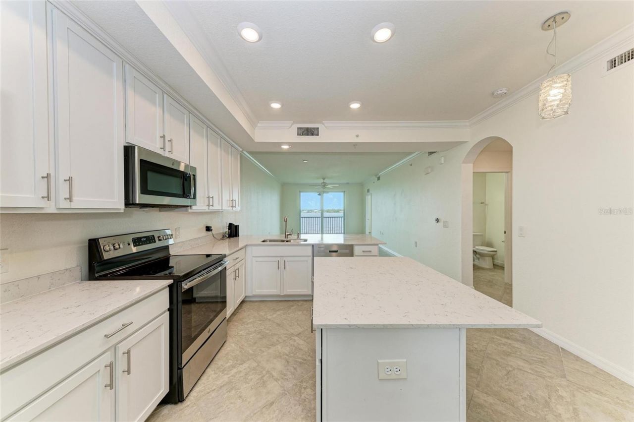 1010 Tidewater Shores Loop, Unit 304, Bradenton, FL 34208 Photo