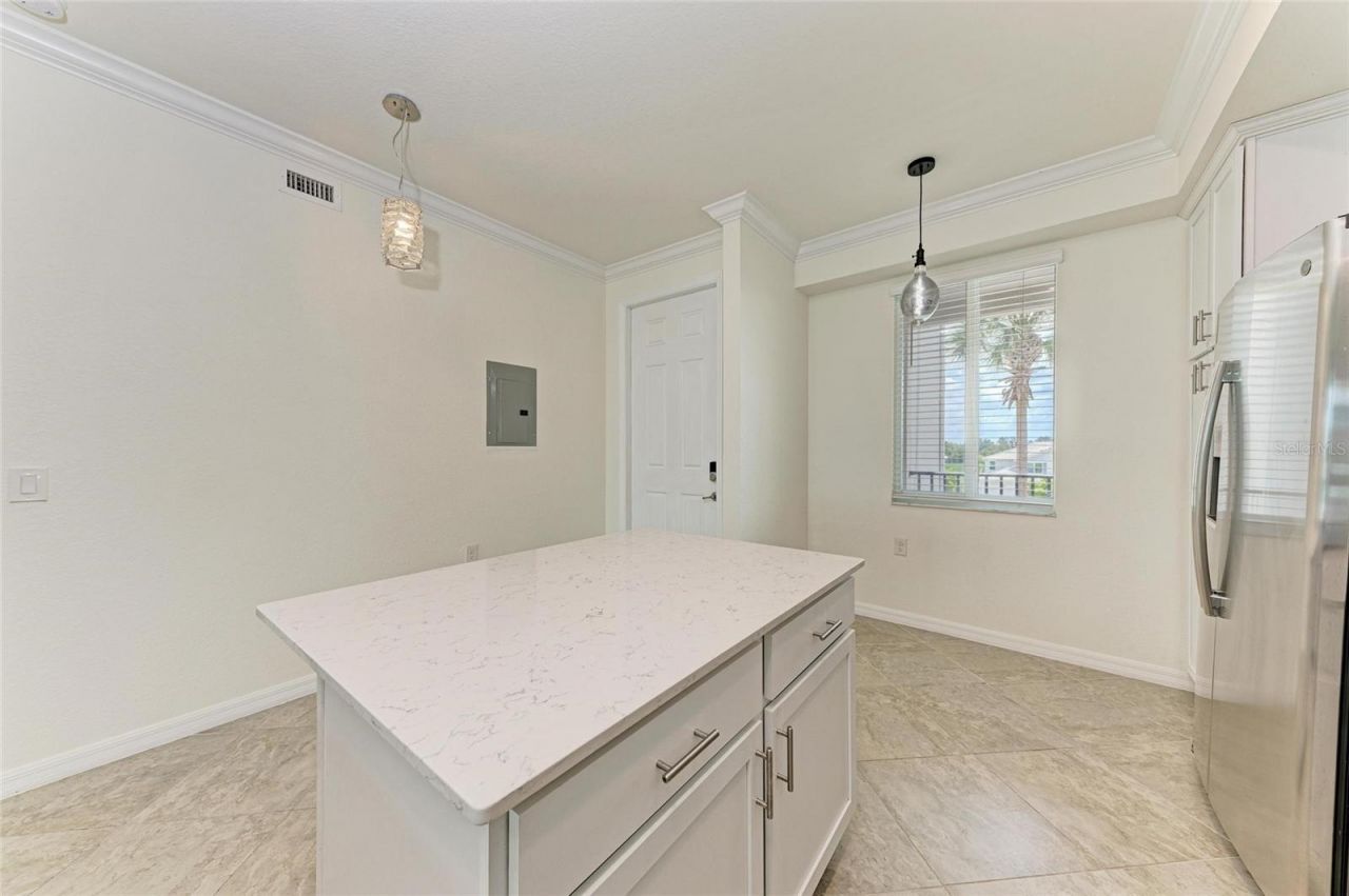 1010 Tidewater Shores Loop, Unit 304, Bradenton, FL 34208 Photo