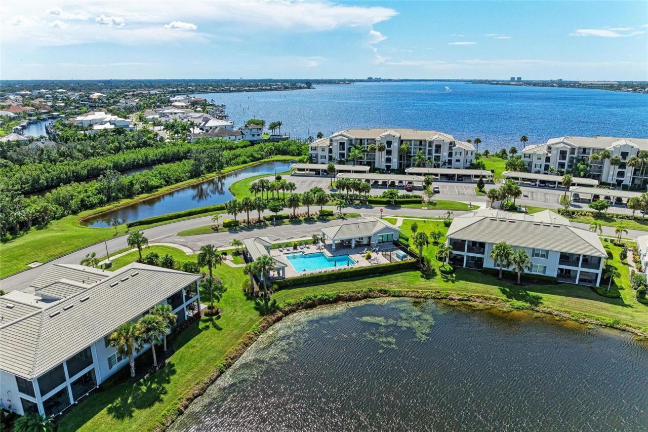 1010 Tidewater Shores Loop, Unit 304, Bradenton, FL 34208 Photo