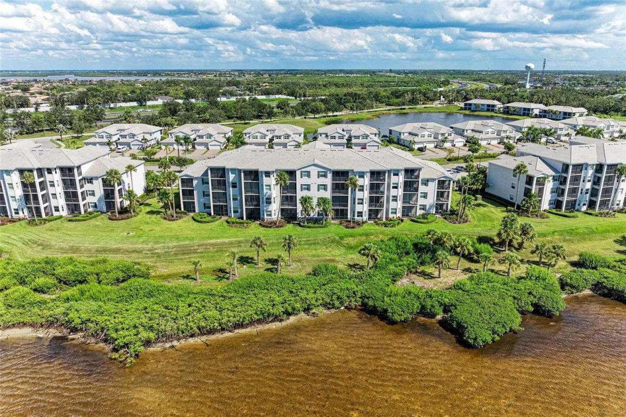 1010 Tidewater Shores Loop, Unit 304, Bradenton, FL 34208 Photo