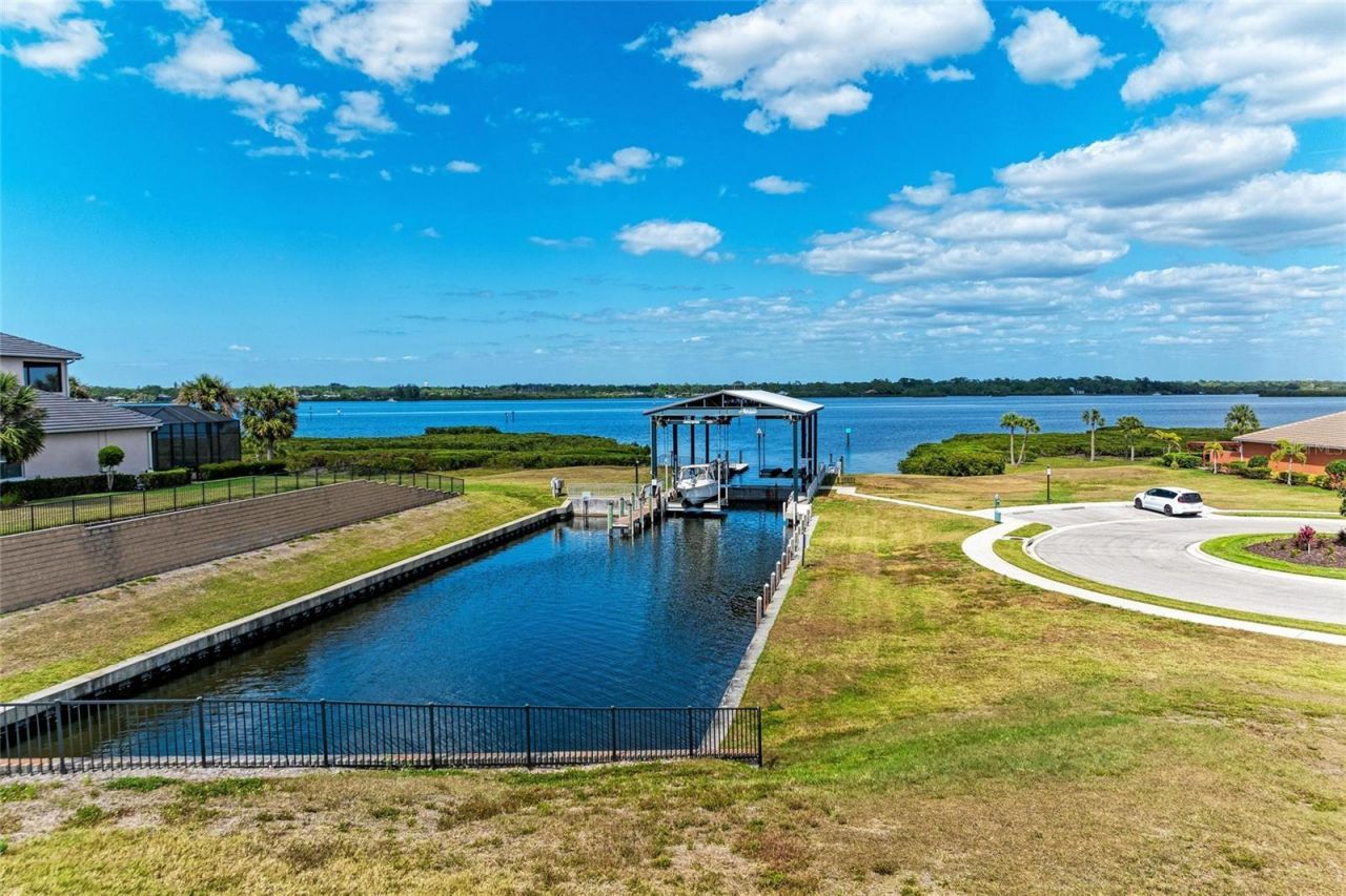 1010 Tidewater Shores Loop, Unit 304, Bradenton, FL 34208 Photo