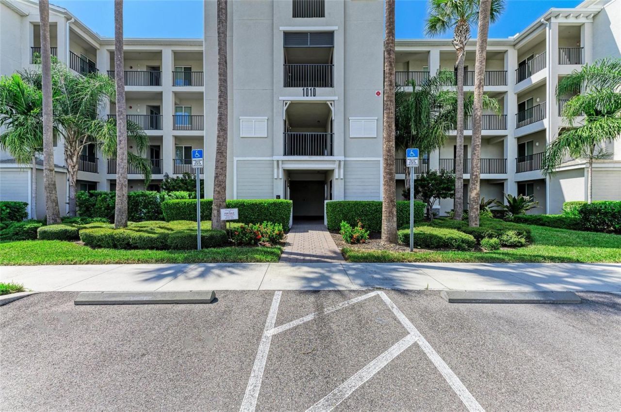 1010 Tidewater Shores Loop, Unit 304, Bradenton, FL 34208 Photo