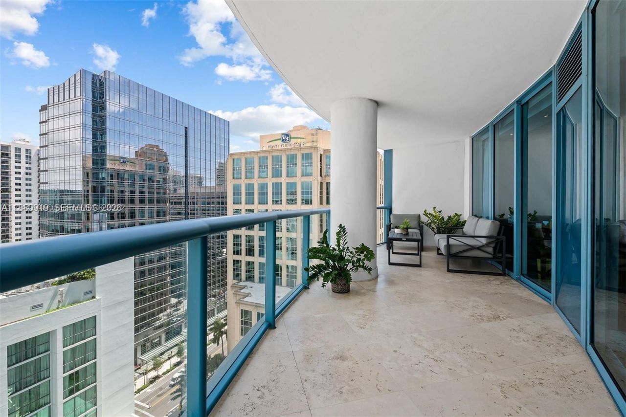 333 Las Olas Way, Unit 1207, Fort Lauderdale, FL 33301 Photo