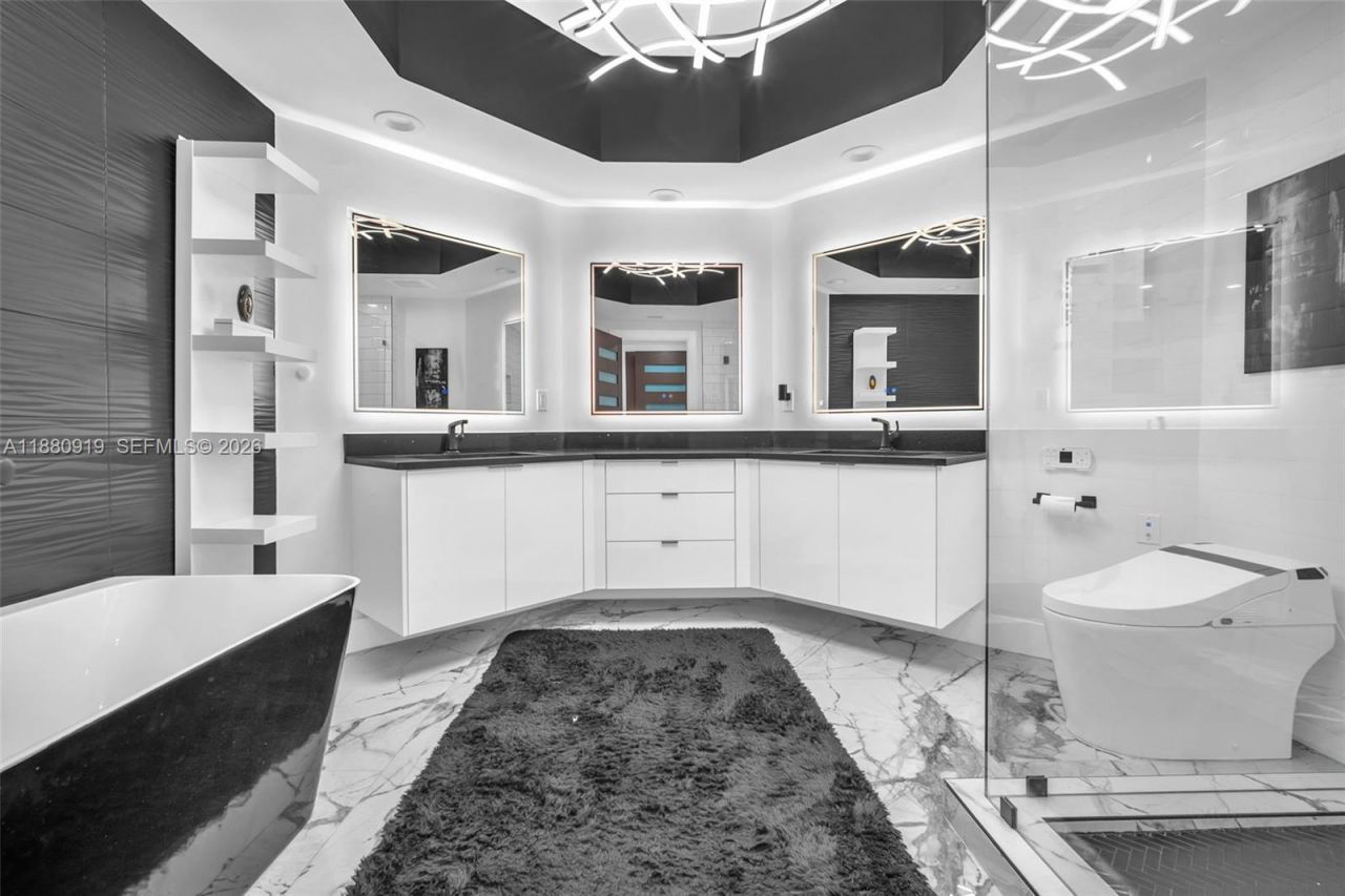 333 Las Olas Way, Unit 1207, Fort Lauderdale, FL 33301 Photo