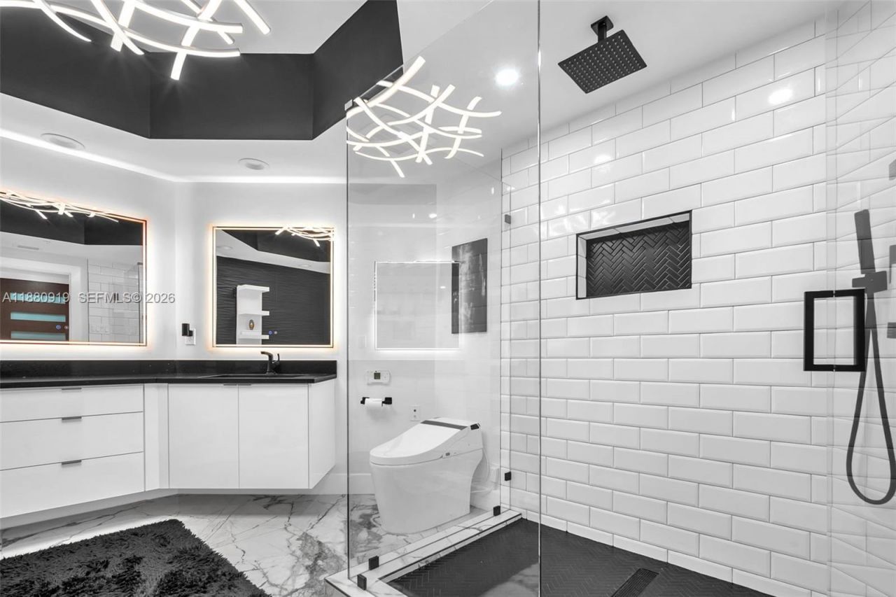 333 Las Olas Way, Unit 1207, Fort Lauderdale, FL 33301 Photo