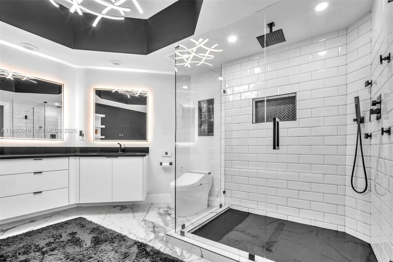 333 Las Olas Way, Unit 1207, Fort Lauderdale, FL 33301 Photo