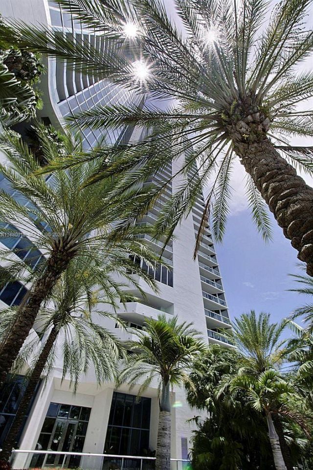 333 Las Olas Way, Unit 1207, Fort Lauderdale, FL 33301 Photo