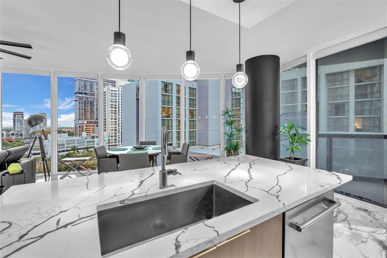 333 Las Olas Way, Unit 1207, Fort Lauderdale, FL 33301 Photo