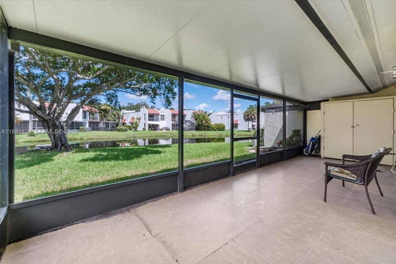 16273 Laurel Dr, Unit 7, Weston, FL 33326 Photo