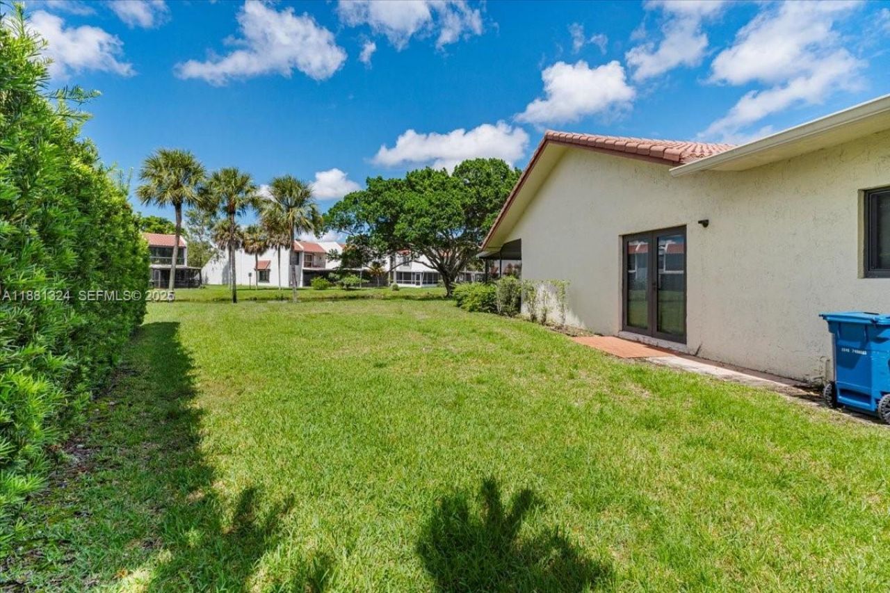 16273 Laurel Dr, Unit 7, Weston, FL 33326 Photo
