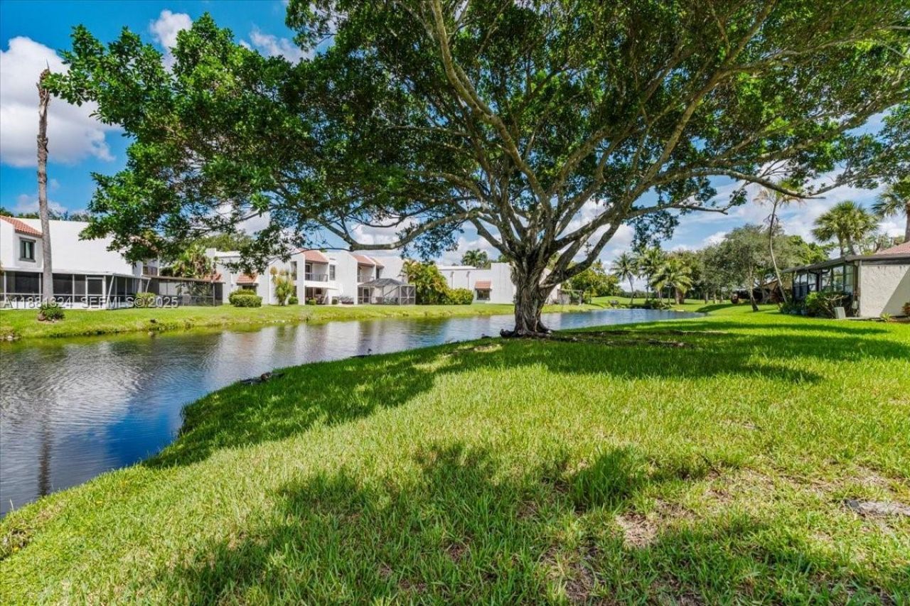 16273 Laurel Dr, Unit 7, Weston, FL 33326 Photo